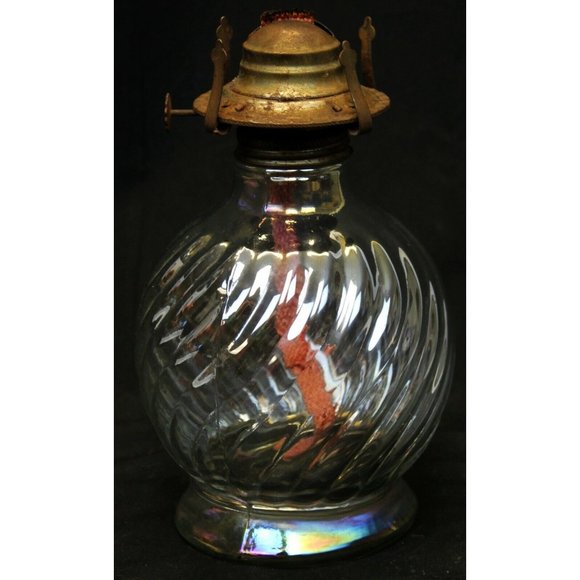 VTG Hurricane Lantern Clear Twist Round Sphere Oil Lamp - Picture 1 of 9